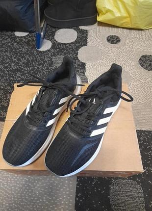 Оригинальные кроссовки adidas