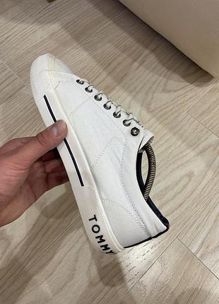 Оригінальні кросівки  tommy hilfiger