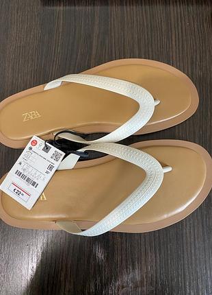 Шлепанцы zara