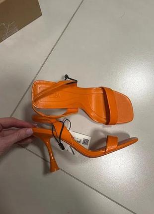 Босоножки zara 38