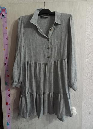 Платье с воланами