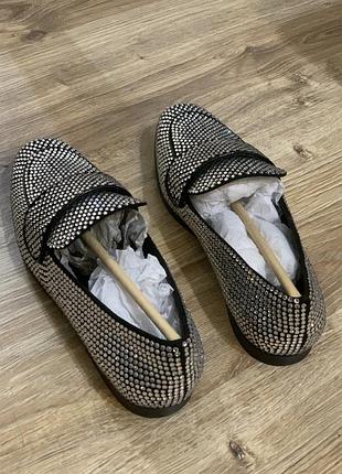 Лофери jeffrey campbell розмір 38.