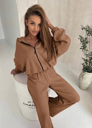 Жіночий спортивний костюм трійка з топом