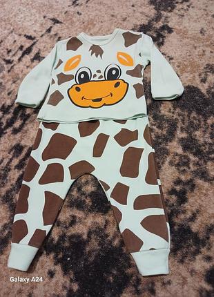 Детский костюм размер 62-68 можно на мальчика или девочку