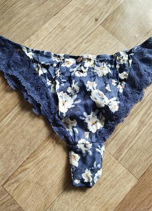 Неперевершені квіткові трусики з натуральним шовком 23% marks & spenser