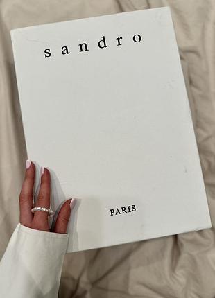 Лофери sandro