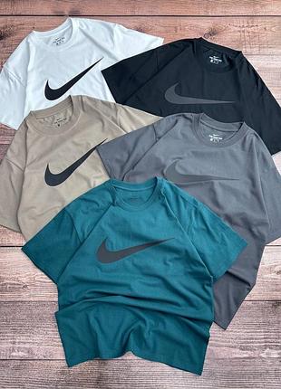 Чоловіча літня футболка з коротким рукавом nike