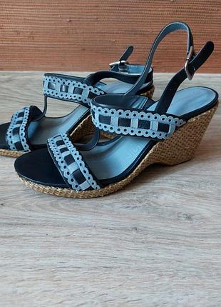 🩵🌸💙 отличные босоножки rockport на танкетке