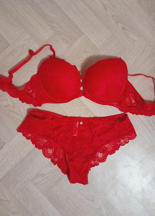 Білизна жіноча