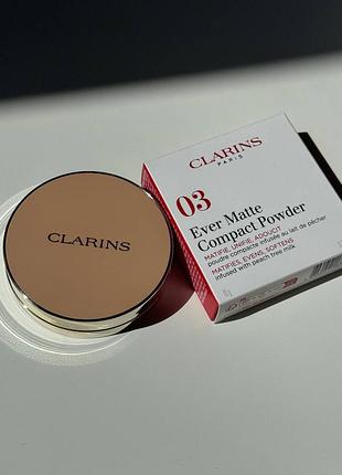 Компактная пудра с матирующим эффектом clarins ever matte compact powder оттенок 03 light medium