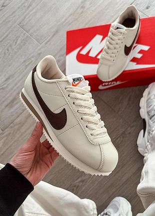 Трендовые женские кроссовки nike cortez shoes beige brown premium бежевые