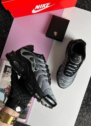 Стильные женские кроссовки nike air max plus