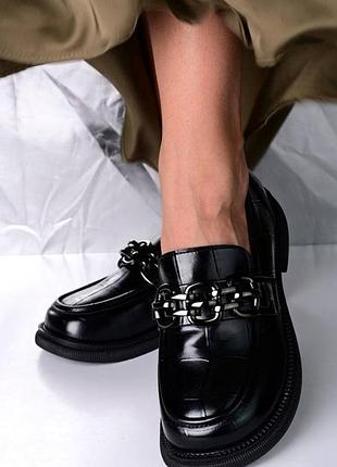 Лоферы женские