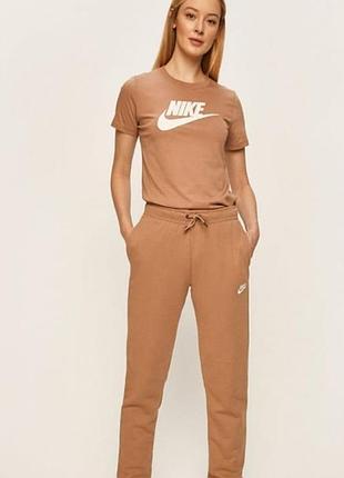 Спортивные штаны nike