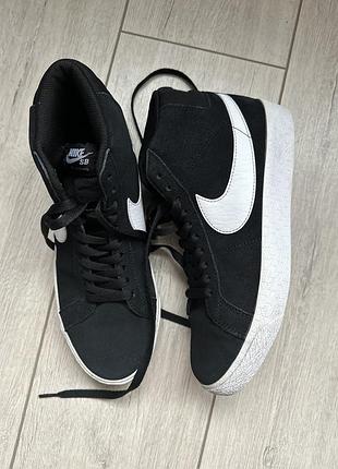 Кроссовки унисекс nike sb zoom blazer mid black