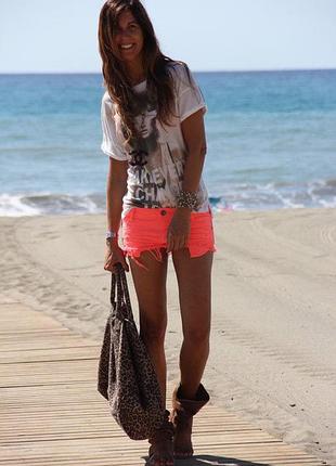 Шорти помаранчеві