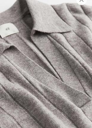 Бежевий шерстяний джемпер поло в рубчик h&m 4