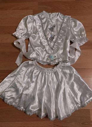 Платье нарядное на треник в садик,выставу