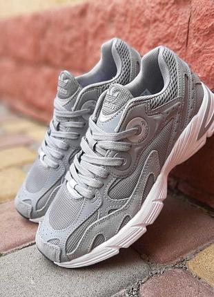 Женские кроссовки adidas weekend astir