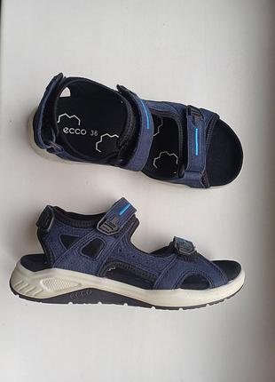 Сандалії ecco x-trinsic 71064302303 zk4216 розміри 36,38 оригінал