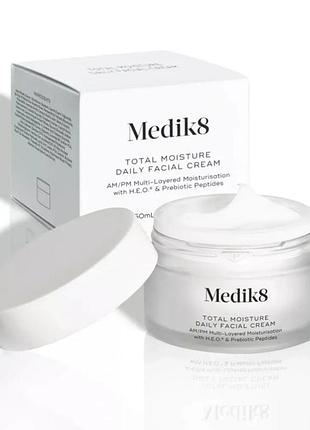 Крем для глибокого зволоження шкіри medik8 total moisture daily facial cream