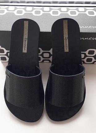 Шлепанцы, сланцы, вьетнамки, босоножки, сандали ipanema