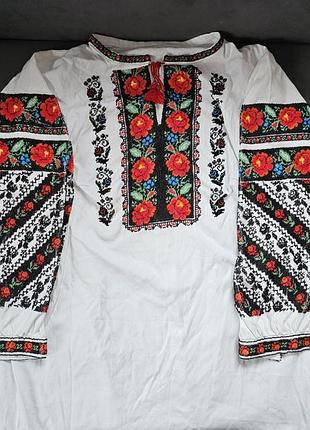 Рубашка, вышитая чешским бисером