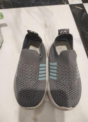 Кросівки дитячі 2