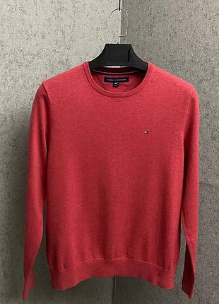 Кораловий светр від бренда tommy hilfiger