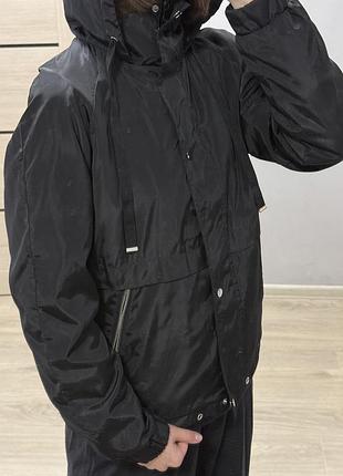 Черная куртка ветровка плащ ветровка