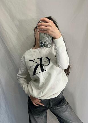 Белый свитшот XL / 50