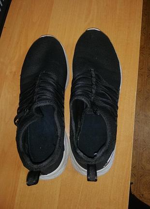 Літні кросівки- макасіни, фірми skechers, хороший стан, дуже легкі та зручні, довжина устілки 26 см