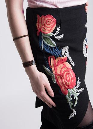 Спідниця з вишивкою з бісером з розрізом в стилі dolce&gabbana