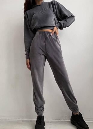 Комфортный костюм велюровый стильный модный кофта худи кенгуру укороченная и + штаны серый капучино