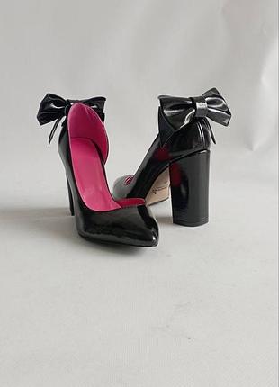 Туфли лодочки в любом цвете кожи и замше х бантом на высоком каблуке