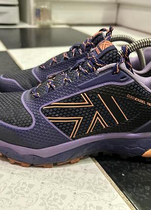 Фірмові трекінгові кросівки karrimor