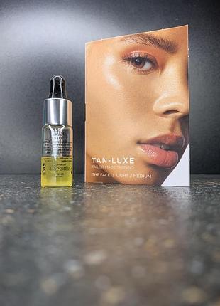 Краплі для автозасмаги обличчя tan-luxe the face illuminating self-tan drops light/medium
