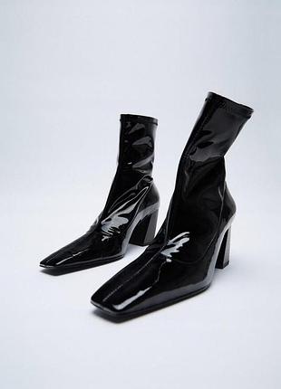 Лакированные ботильоны zara