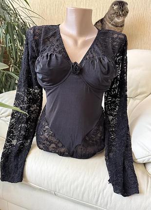 Боди с кружевом,