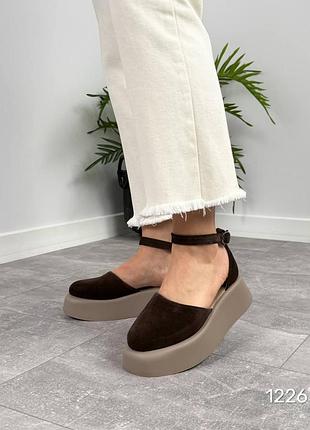 Босоніжки жіночі