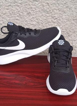 Кроссовки nike tanjun black оригинал
