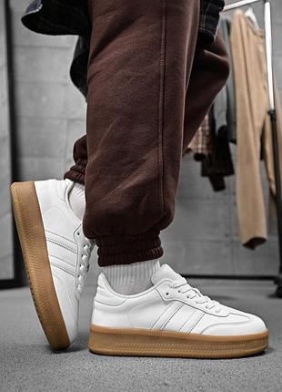 Білі шкіряні кросівки жіночі на коричневій підошві 36-41 женский кеды кожаные