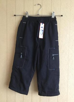 Плащевочные брюки на флисе на рост 98.