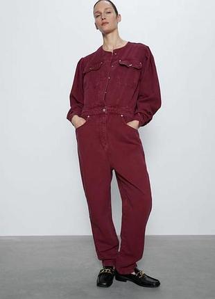 Zara бордовый базовый объемный джинсовый комбинезон брючный комбинезон джинсовая рубашка джинсы мом m l бургунде
