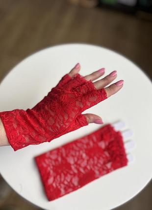 Рукавички короткі гіпюрові червоні, без пальців