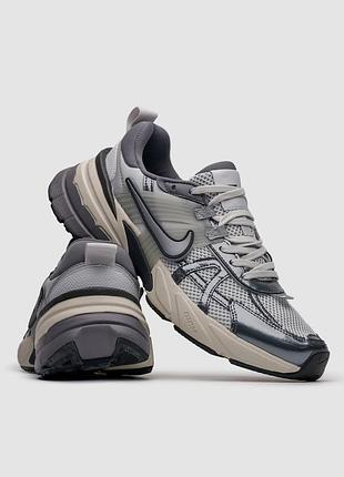 Nike v2k run 'pure platinum wolf grey'