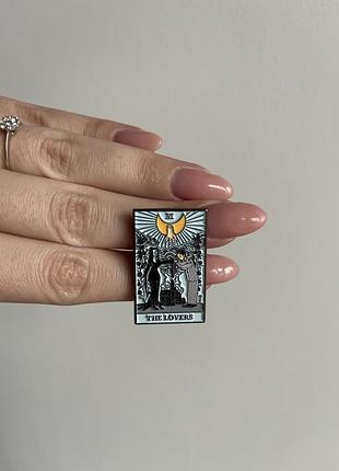 Пін значок металевий брошка карти таро закохані the lovers сімейка адамсів