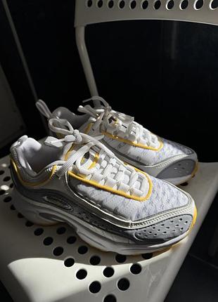 Спортивные кроссовки reebok