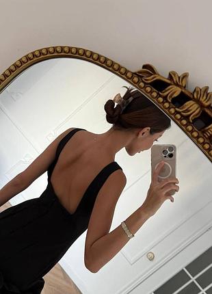 Женское короткое платье комбинезон с открытой спинкой