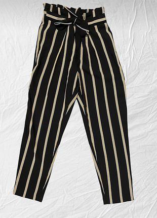 Брюки летние в вертикальную полоску